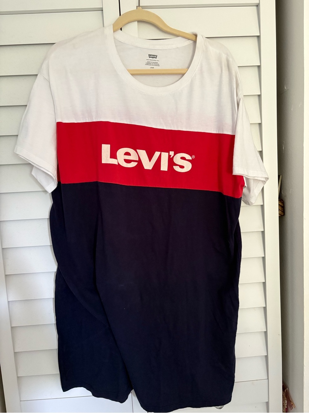 Levi's White Red Navy Colorblock Crew Neck Tee
